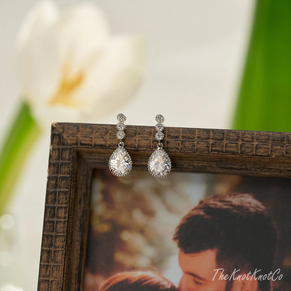 CZ Diamond Wedding Jewellry Set: Crystal Earrings and Necklace, Bridal Jewellry, Wedding Jewellery, Silver Plated Jewellery, Bridesmaid Gift